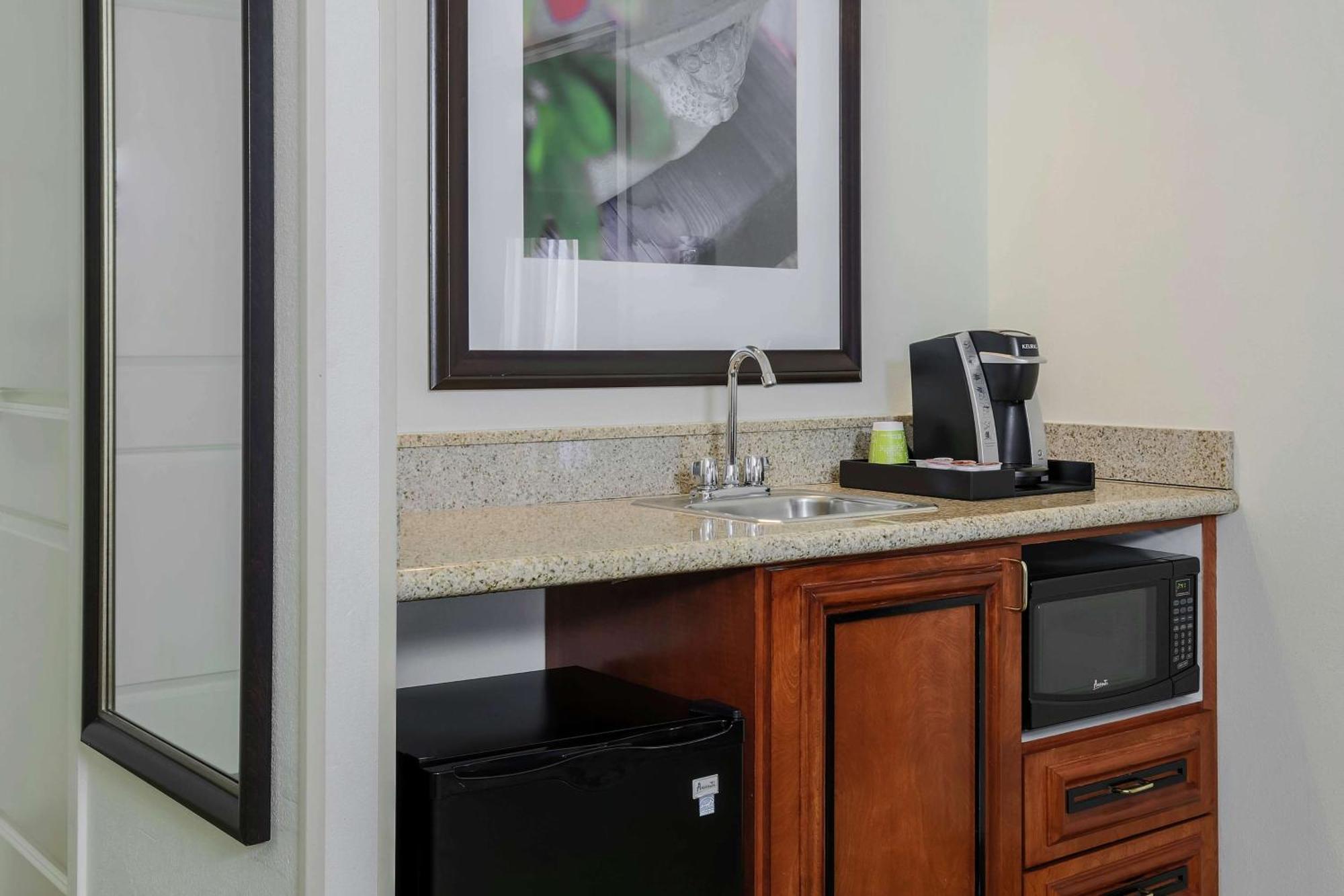 Hilton Garden Inn Chicago/Midway Airport Bedford Park Bagian luar foto