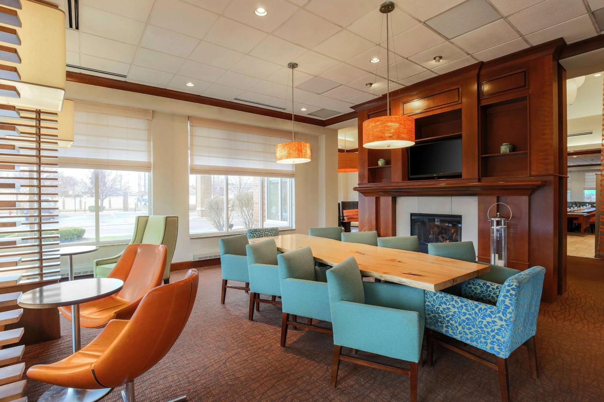 Hilton Garden Inn Chicago/Midway Airport Bedford Park Bagian luar foto