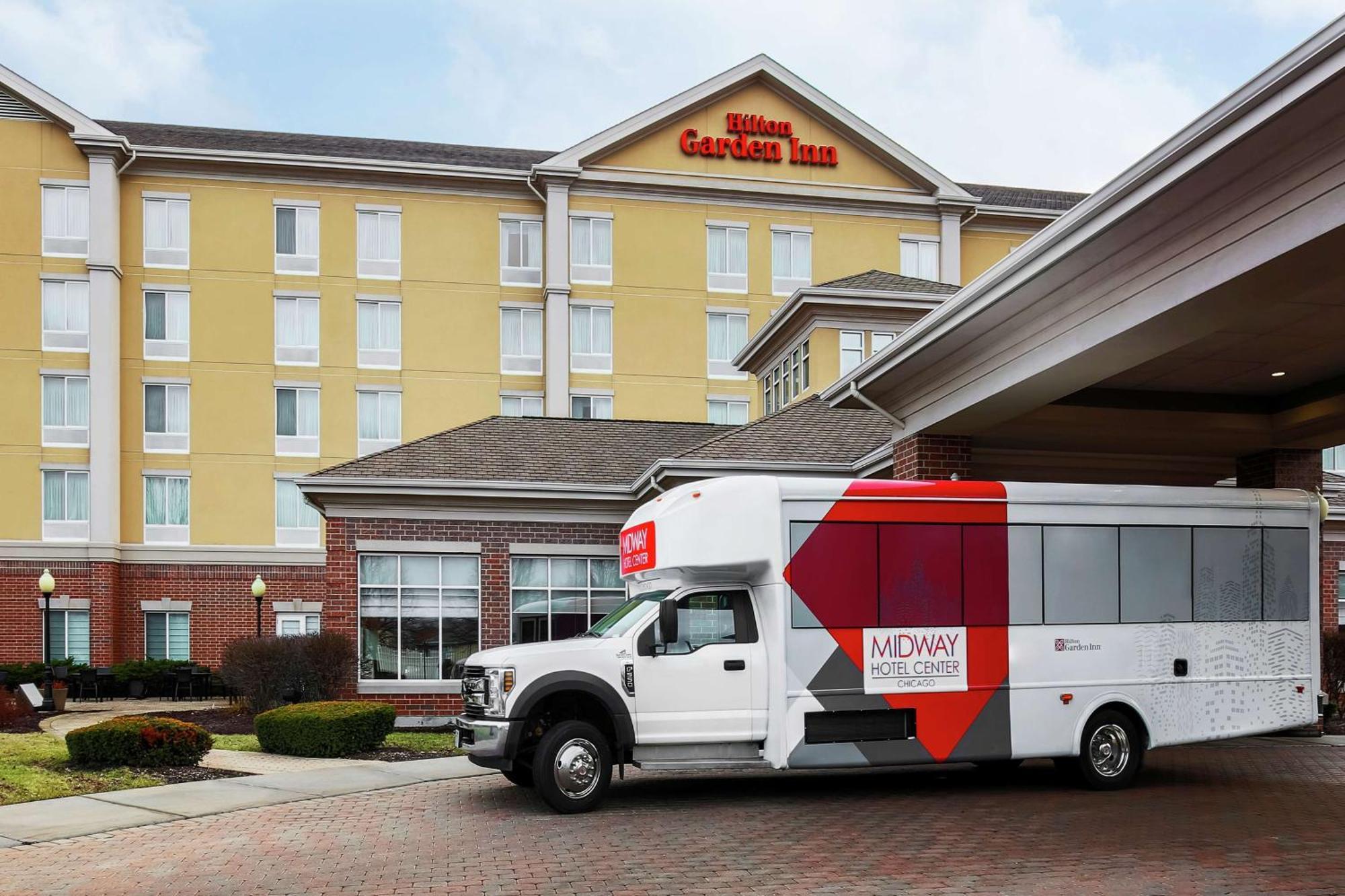 Hilton Garden Inn Chicago/Midway Airport Bedford Park Bagian luar foto