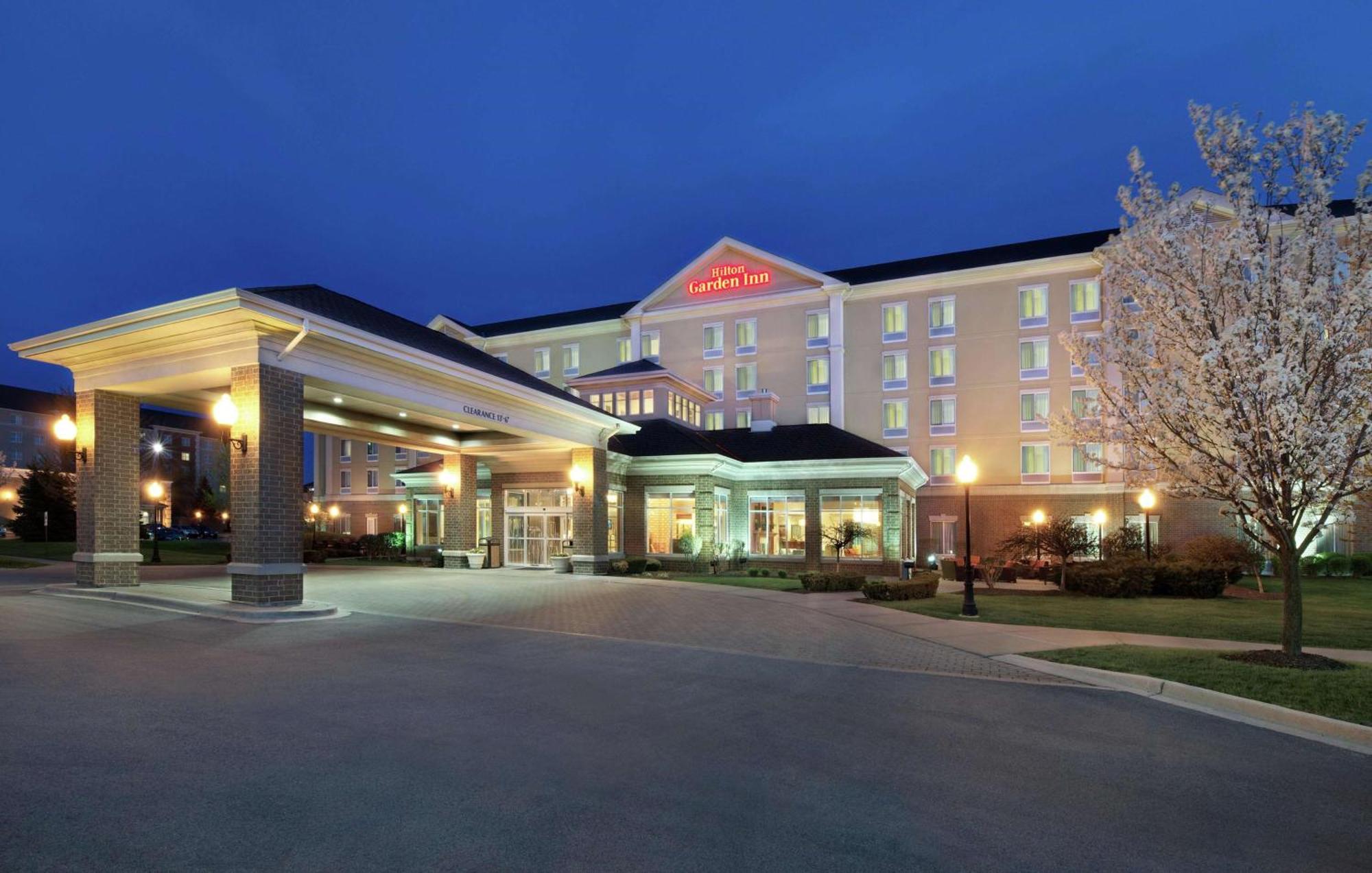 Hilton Garden Inn Chicago/Midway Airport Bedford Park Bagian luar foto