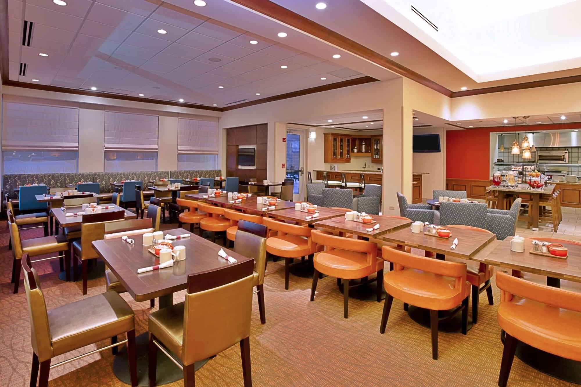 Hilton Garden Inn Chicago/Midway Airport Bedford Park Bagian luar foto